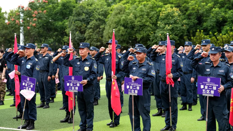 千锤百炼淬铁军 爱国奉献铸忠诚